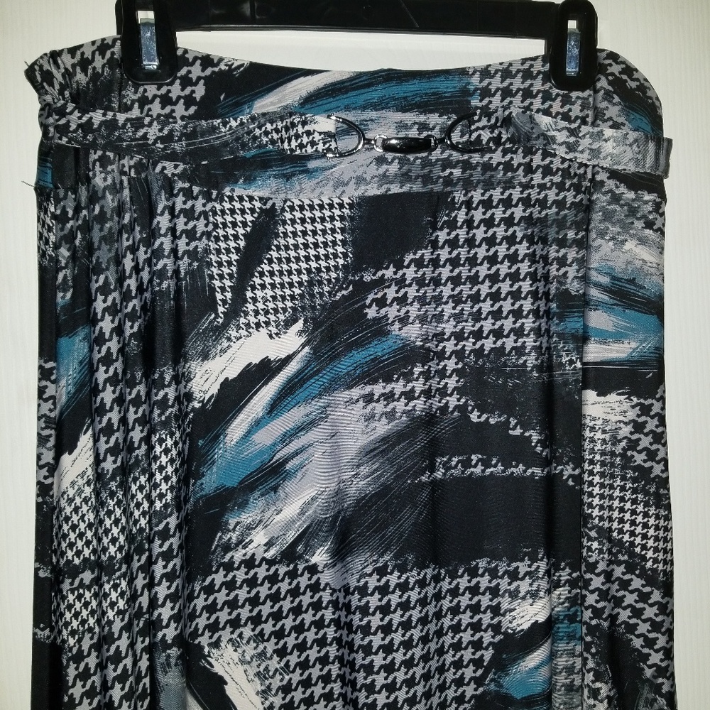 JUST REDUCED!!A variety of Ladies Skirts....